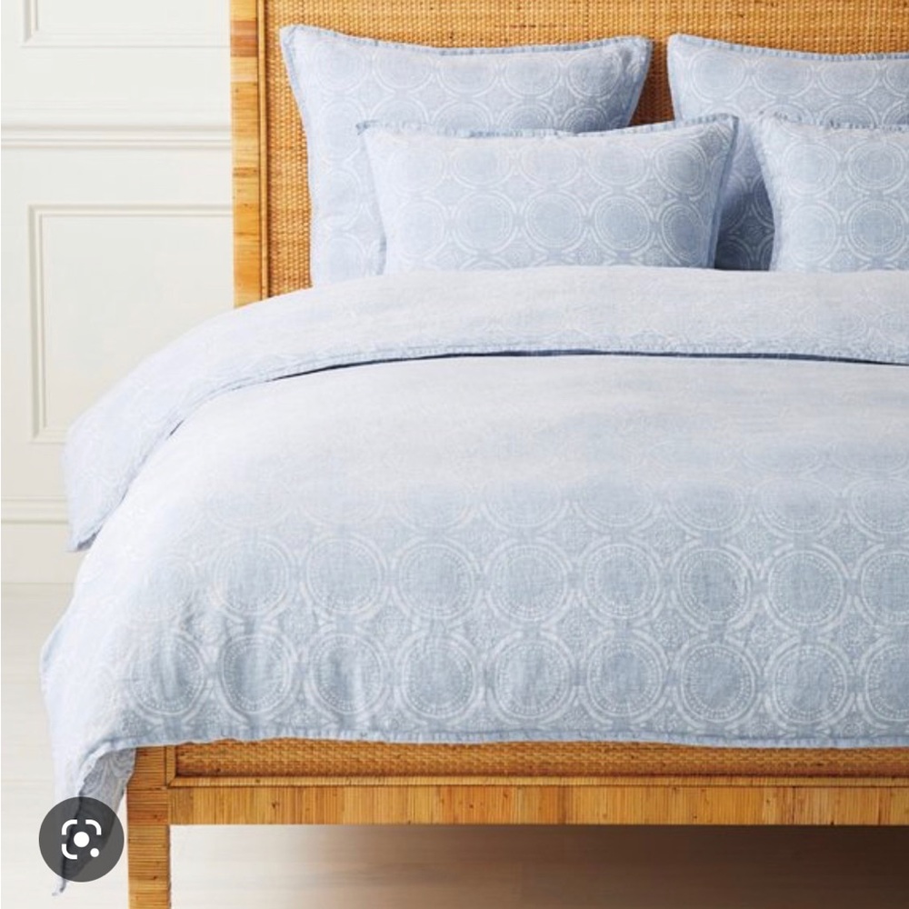Serena and lily king Cavello Tile Duvet and shams